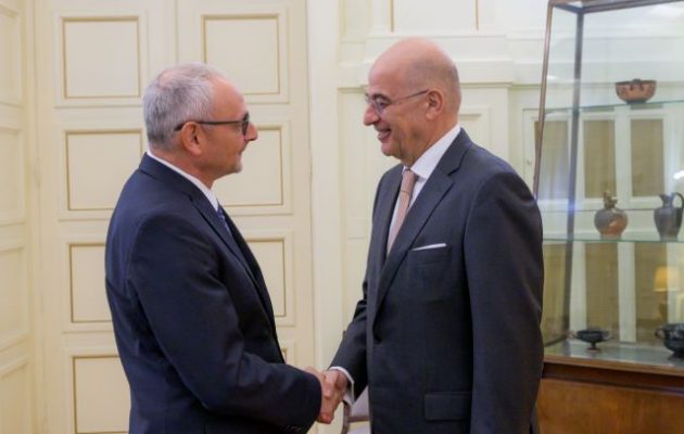 Ο Δένδιας δέχτηκε τον Ισραηλινό πρεσβευτή Κατς στο ΥΠΕΞ – Συζητήθηκαν οι περιφερειακές εξελίξεις