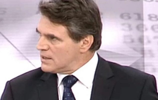 Ηλιόπουλος: «Ποιος καλύπτει τον δημοσκόπο του Μαξίμου κ. Γεράκη για τα εικονικά τιμολόγια της Marc;»