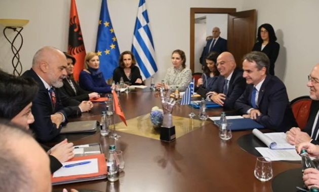 ΣΥΡΙΖΑ-ΠΣ: Ο Ράμα «άδειασε» τον Μητσοτάκη για τη μη επίσκεψη στην Ελληνική Μειονότητα