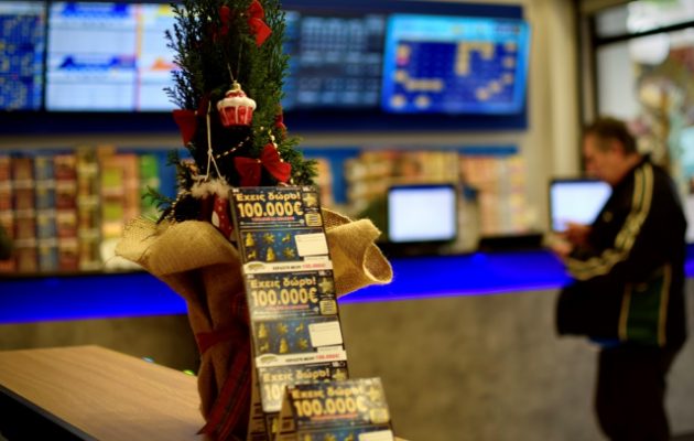 Το ΣΚΡΑΤΣ εύχεται καλές γιορτές από το Smart Park – Εορταστικές εκπλήξεις και χριστουγεννιάτικα δώρα