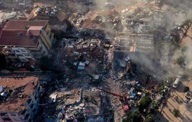 Σεισμός Τουρκία-Συρία: Πάνω από 25.000 οι νεκροί – Λεηλασίες και απαγωγές παραδέχθηκε ο Ερντογάν