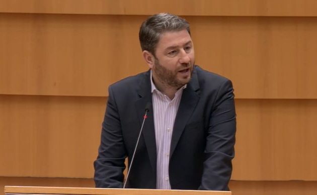 Νίκος Ανδρουλάκης: Η προκλητική στάση της κυβέρνησης της ΝΔ προσβάλει πάνω από όλα και πρώτα τον ελληνικό λαό