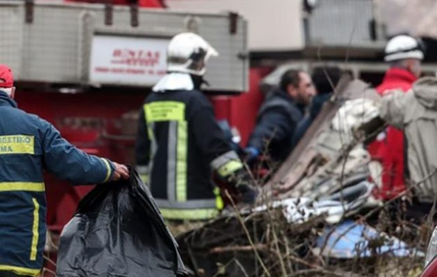 Τραγωδία Τέμπη: Σε σταθερά κρίσιμη κατάσταση νοσηλεύεται ο μόνος επιζών από το πρώτο βαγόνι