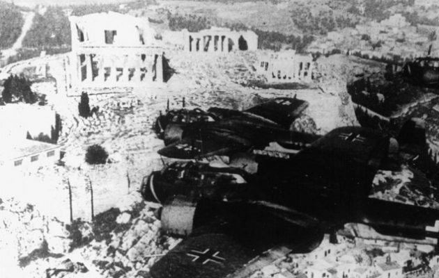 DW: Τι ζητάνε οι Έλληνες από τους Γερμανούς για την κατοχή