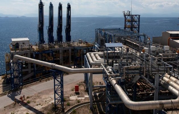 Handelsblatt: Άσκοπες οι δαπάνες εκατομμυρίων για το LNG στην Ελλάδα;