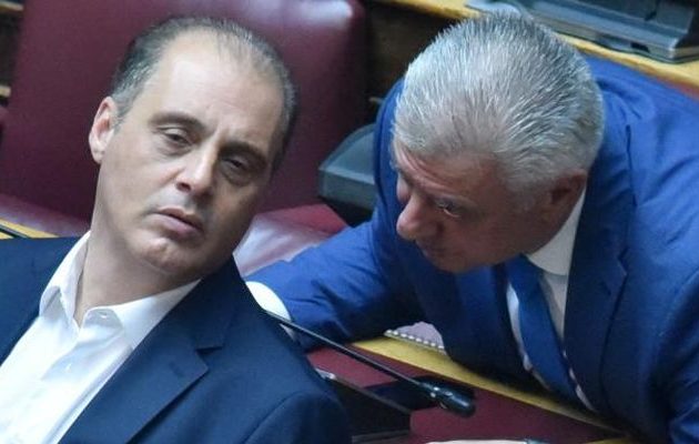 Αλληλομηνύονται για τα «μαύρα» Βελόπουλος και Μυλωνάκης