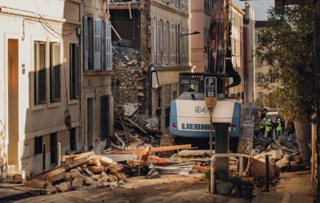 Γαλλία: Πέντε οι νεκροί στα συντρίμμια των κτιρίων που κατέρρευσαν στη Μασσαλία