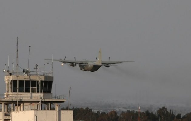 Προσγειώθηκαν στη νότια Αίγυπτο τα 2 μεταγωγικά αεροσκάφη για τον απεγκλωβισμό Ελλήνων στο Σουδάν