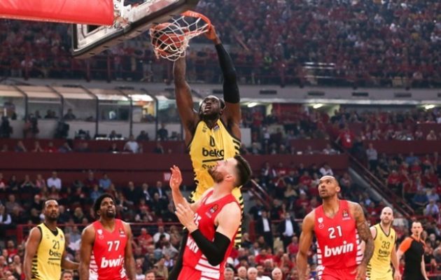 Ολυμπιακός: Έχασε από τη Φενέρμπαχτσε στο ΣΕΦ (82-78), έχασε και το πλεονέκτημα έδρας