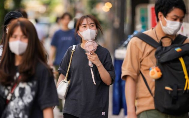 Καύσωνας σαρώνει τη βόρεια Κίνα – Στο «κόκκινο» το Πεκίνο