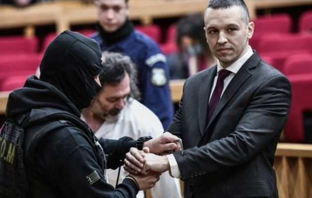 Ο Ηλίας Κασιδιάρης πήρε άδεια για να ορκιστεί δημοτικός σύμβουλος Αθήνας