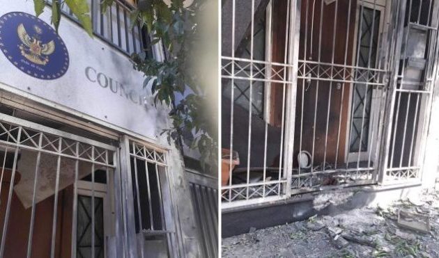 Εχθροί του λαού έβαλαν βόμβες στα τεκτονικά κτίρια της Αθήνας – Ο Διαφωτισμός και η Δημοκρατία δέχτηκαν επίθεση