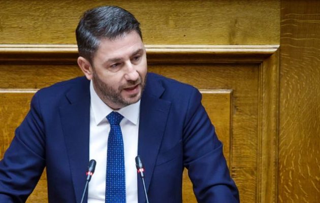 Ο Ανδρουλάκης κατηγόρησε τον Μητσοτάκη για αναξιοπιστία