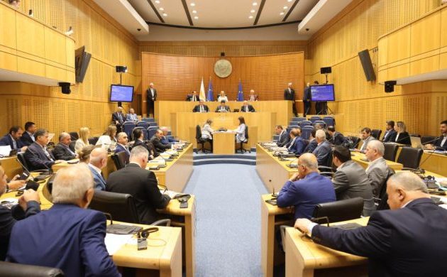 Η κυπριακή Βουλή καταδίκασε την παράνομη προφυλάκιση του δήμαρχου Χειμάρρας της Βόρειας Ηπείρου