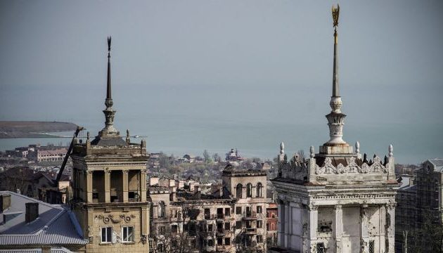 Οι Ρώσοι κάνουν «ρίαλ εστέιτ» πάνω στα ερείπια της ελληνικής Μαριούπολης – Η πόλη λάφυρο στο σφυρί