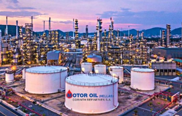 Λουτράκι: «Η πυρκαγιά πλησιάζει στα διυλιστήρια»