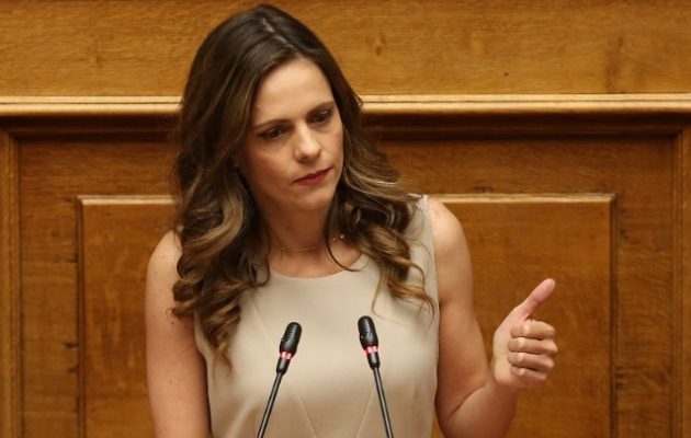 Αχτσιόγλου: Ο ΣΥΡΙΖΑ θα αναδείξει προβλήματα που ο Μητσοτάκης κρύβει κάτω από το χαλί