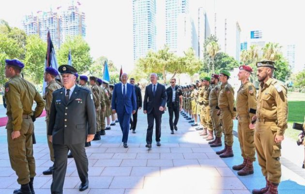 Νίκος Δένδιας: Με τον Ιώβ Γκαλάντ θα συζητήσουμε τη συμμαχία μας στην ευρύτερη περιοχή μας