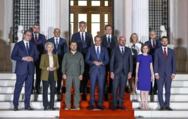 Σκληρή κριτική ΣΥΡΙΖΑ ΠΣ για το άτυπο δείπνο για τα Βαλκάνια: Έλλειψη στρατηγικής, «δεδομένος» και «πρόθυμος» σύμμαχος