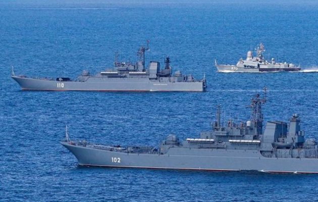 Οι Ουκρανοί λένε ότι έθεσαν «εκτός» πέντε μεγάλα ρωσικά αποβατικά πλοία