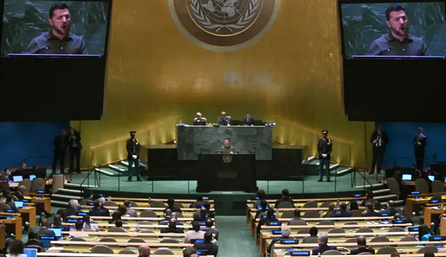 Handelsblatt: Κούρασε ο πόλεμος στην Ουκρανία; – Ομιλία Ζελένσκι στον ΟΗΕ με άδειες καρέκλες