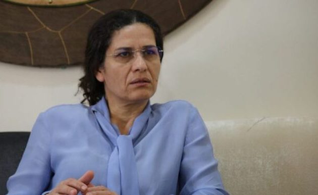 Ελχάμ Αχμάντ (πρόεδρος Κούρδων Συρίας): Μας επιτίθεται ο Άσαντ με τους Ιρανούς – Θέλουν να διώξουν τους Αμερικανούς