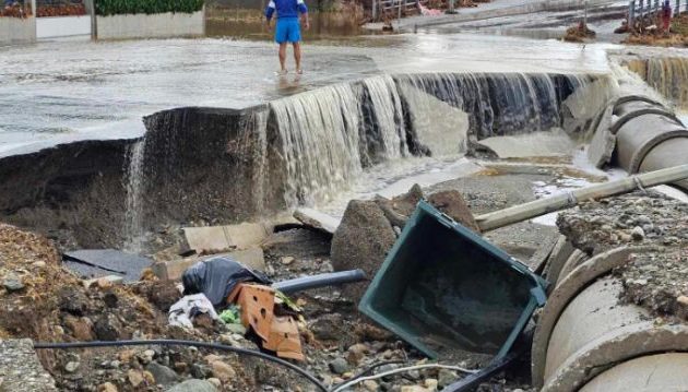 Ισχυρές βροχοπτώσεις στη Θεσσαλία: Ανησυχία για τα παράλια Αγιάς – Αναμένεται ένταση των φαινομένων