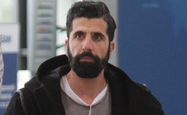 Θανάσης Βισκαδουράκης: Εισπρακτική άρπαξε τα 6.500 ευρώ από τον πλημμυροπαθή πεθερό του