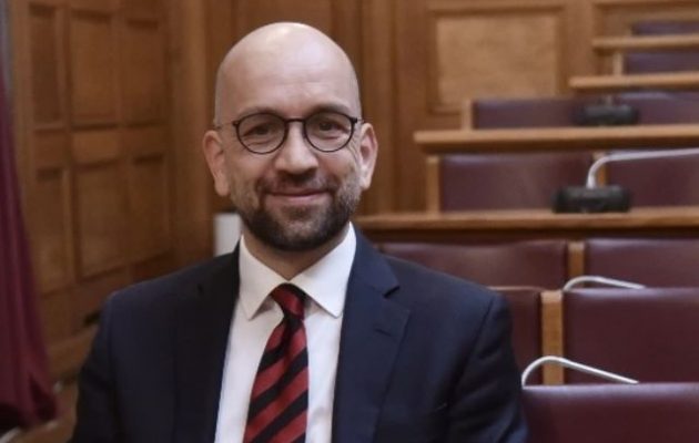 Κώστας Μπάρκας: «Ο Κασσελάκης είναι πρόεδρος» – «Δεν θέλω διάσπαση και δεν το επιδιώκω»