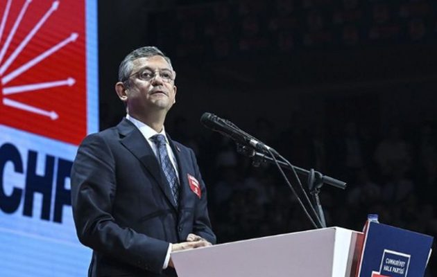 Τουρκία: Ο Οζγκιούρ Οζέλ νέος πρόεδρος του κεμαλικού CHP – Τέλος ο Κιλιτσντάρογλου