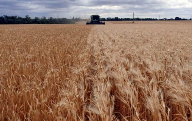 Γαλλία: «Καταστροφή» για την ευρωπαϊκή γεωργία η ένταξη της Ουκρανίας στην ΕΕ