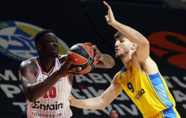Euroleague: Ο Ολυμπιακός επέστρεψε στις νίκες 79-74 εκτός τη Μακάμπι Τελ Αβίβ