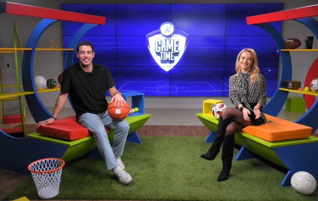 Ο Κώστας Μαρτάκης παίζει μπάλα στο OΠΑΠ Game Time