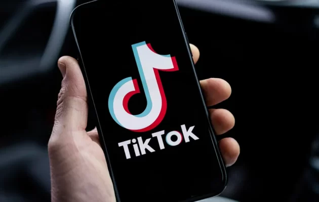 Tik Tok: Αλλάζει πορεία προωθώντας τα βίντεο μεγαλύτερης διάρκειας