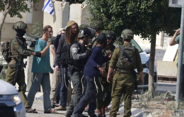 Ο Μπλίνκεν είπε στον Νετανιάχου ότι οι ΗΠΑ θα ανακοινώσουν «μαύρη λίστα» με εποίκους που επιτίθενται σε Παλαιστίνιους