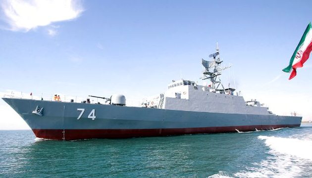 Το Ιράν εξόπλισε τα πολεμικά του πλοία με πυραύλους που έχουν ακτίνα δράσης μεγαλύτερη των 1.000 χλμ