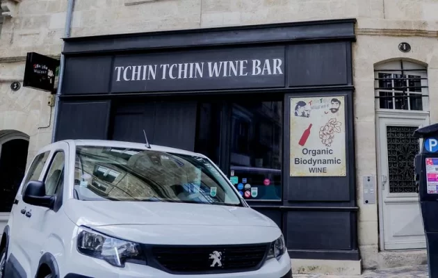 Γαλλία: Για «ανθρωποκτονία από αμέλεια» ο εστιάτορας για τον θάνατο Ελληνίδας από μολυσμένες σαρδέλες του