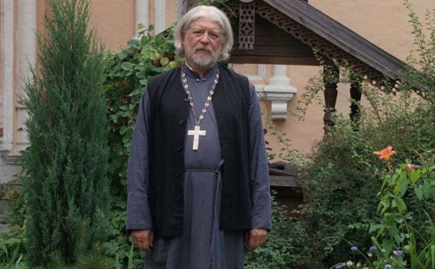 Η Ορθόδοξη Εκκλησία της Ρωσίας τιμωρεί γνωστό ιερέα που αρνήθηκε να προσευχηθεί υπέρ της νίκης στον πόλεμο