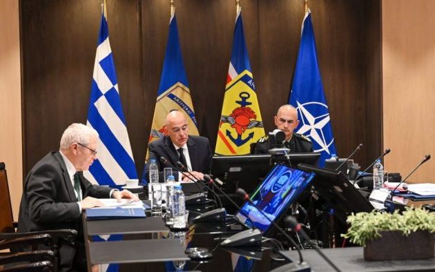 Δένδιας σε τηλεδιάσκεψη με Όστιν για Ουκρανία: Σταθερή θέση αρχής της Ελλάδας η εδαφική ακεραιότητα