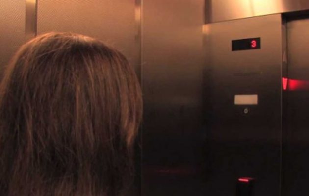 Άγιος Παντελεήμονας: Ανώμαλος μπαίνει στα ασανσέρ με ανήλικες και τις θωπεύει