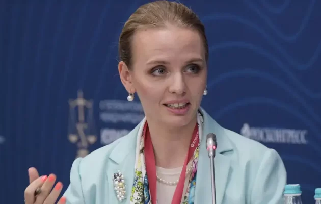 DW: Γιατί προκάλεσε οργή η συνέντευξη της κόρης του Πούτιν;