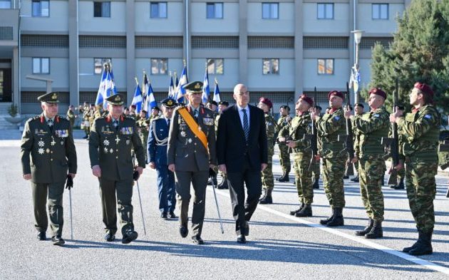 Νίκος Δένδιας στην 1η Στρατιά: «Οι Ένοπλες Δυνάμεις πρέπει να εξελιχθούν και το 2030 να είναι απολύτως έτοιμες»