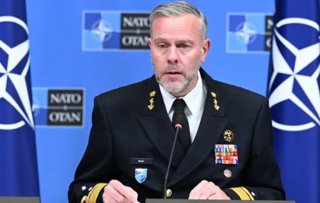 Ναύαρχος Ρομπ Μπάουερ (ΝΑΤΟ): Οι άμαχοι θα πρέπει να προετοιμαστούν για έναν πιθανό πόλεμο μεγάλης κλίμακας κατά της Ρωσίας
