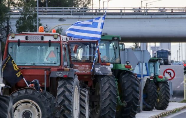 Τρακτέρ: Σύσταση προς τους οδηγούς για αποφυγή μετακινήσεων στο κέντρο της Αθήνας