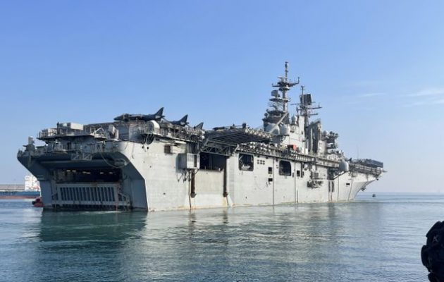 Κύπρος: Στη Λάρνακα αγκυροβόλησε το αμερικανικό πολεμικό πλοίο USS Bataan (LHD 5)