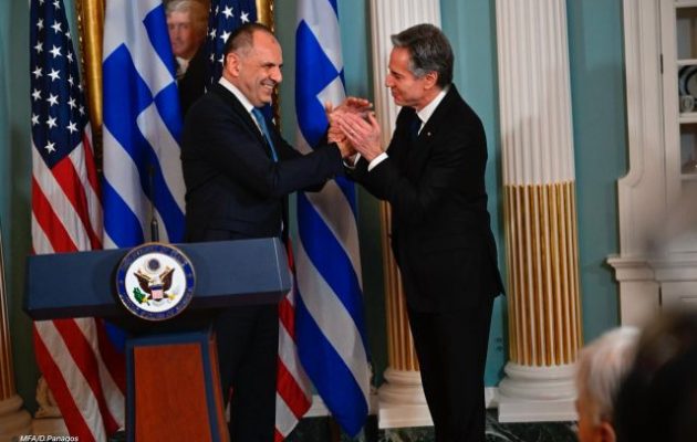 Μπλίνκεν: «Τα πάντα ξεκίνησαν από την Ελλάδα» – Γεραπετρίτης: Στηριζόμαστε σε «κοινές αξίες» – Η Ελλάδα υπέγραψε τη συμφωνία «Άρτεμις»