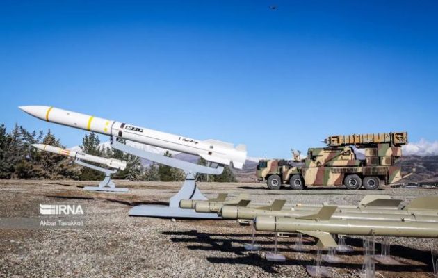 Το Ιράν παρουσίασε 2 νέα συστήματα αεράμυνας