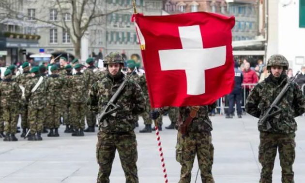 Ελβετία: Αυξάνει τις στρατιωτικές δαπάνες λόγω του πολέμου στην Ουκρανία