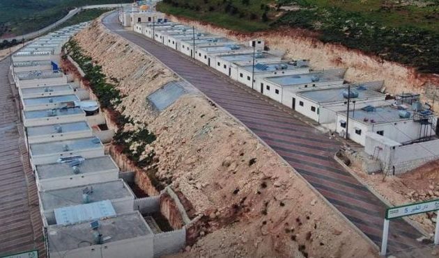 Οι Τούρκοι χτίζουν στην κατεχόμενη βόρεια Συρία οικισμούς ισλαμιστών εποίκων με παλαιστινιακή χρηματοδότηση