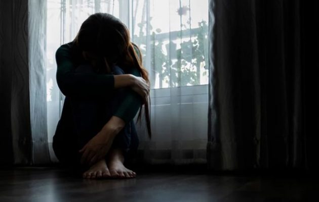 Πώς αποκαλύφθηκε η φρίκη των ανήλικων κοριτσιών που εξωθούνταν στην πορνεία σε ξενοδοχεία της Αθήνας